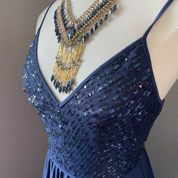 New DB Studio Sequence Dress - Picture 2 of 4